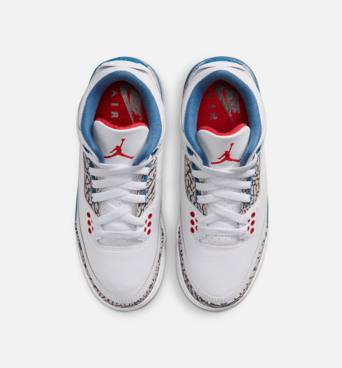 Air Jordan 3 Retro Grade School Lifestyle Shoe - White/Fire Red/True Blue