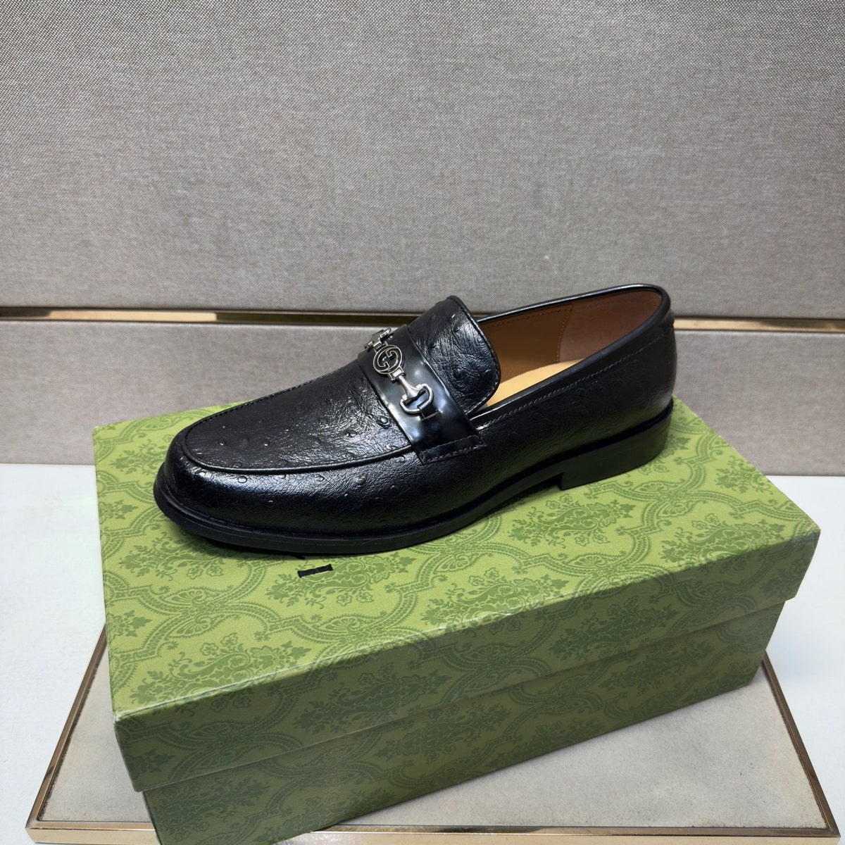 Gucci Men's Black Textured Bit Loafers