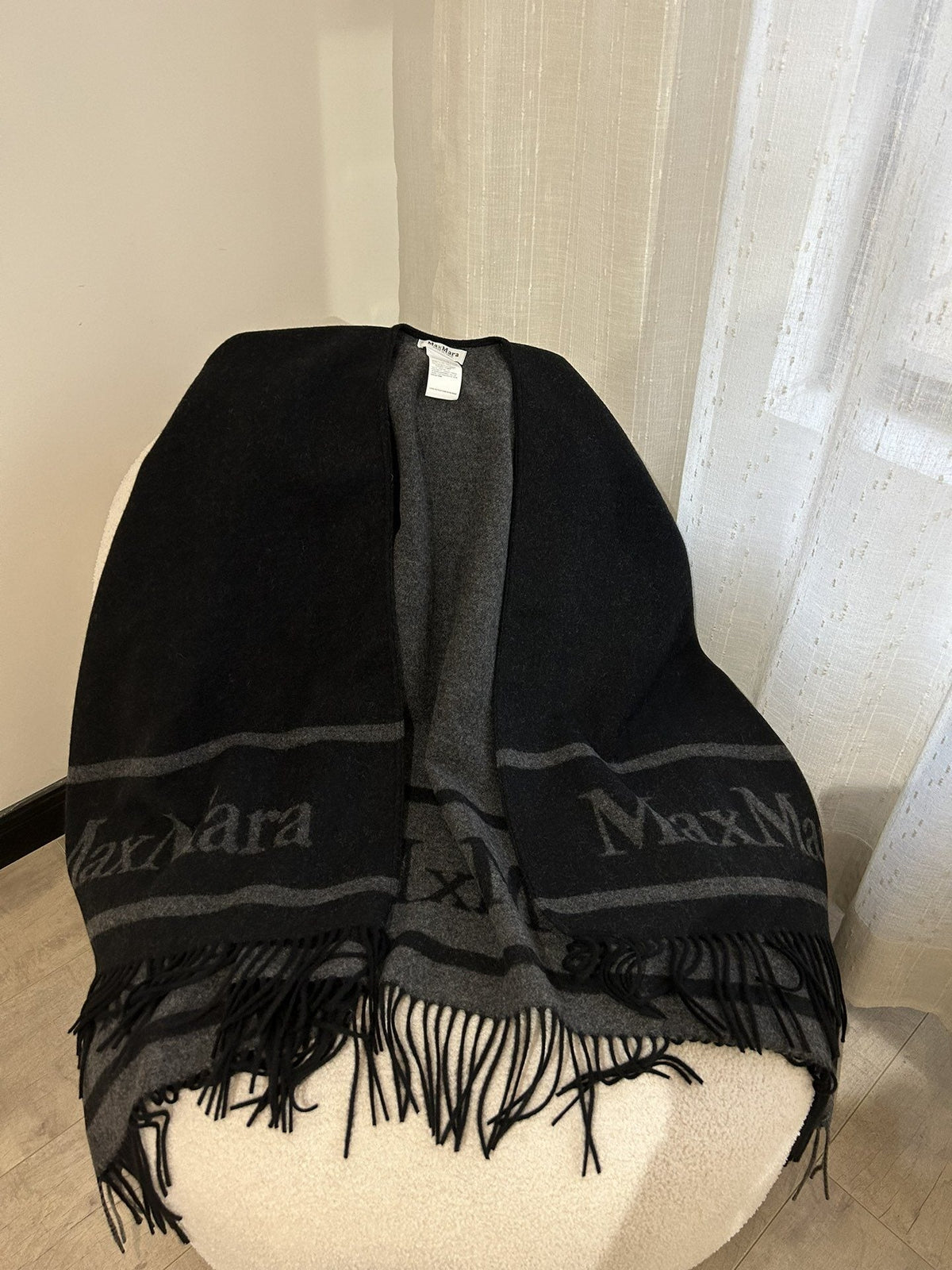 Max Mara Reversible Fringed Cashmere Wrap